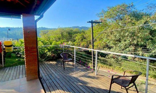 Sobrado Cond. Fechado Jd. Itatinga II Horto Florestal