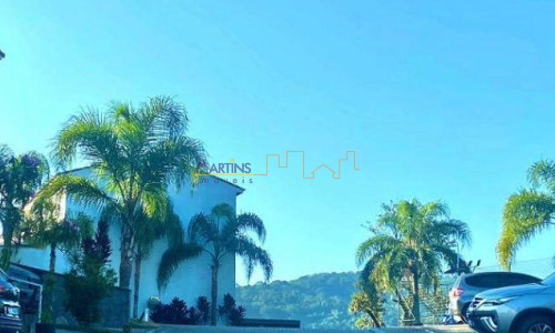 Sobrado Cond. Fechado Jd. Itatinga II Horto Florestal