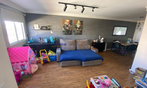 Sobrado Cond. Fechado Jd. Itatinga II Horto Florestal