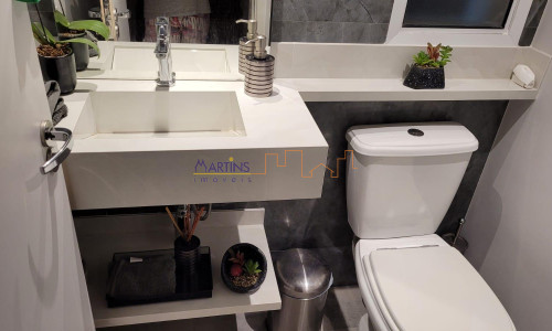 Sobrado Cond. Fechado Jd. Itatinga II Horto Florestal