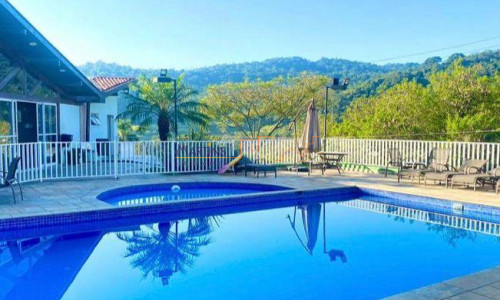 Sobrado Cond. Fechado Jd. Itatinga II Horto Florestal